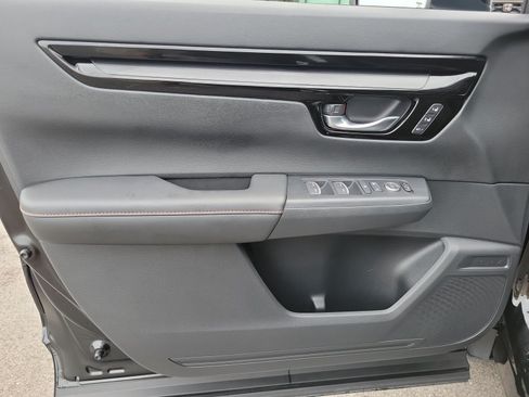 Used 2025 Honda CR-V Sport Touring image 13