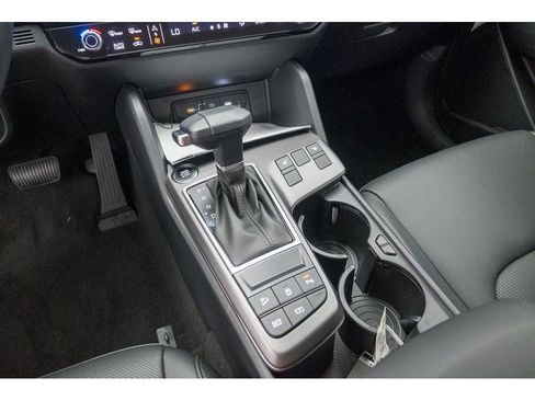 New 2026 Kia Sportage EX image 21