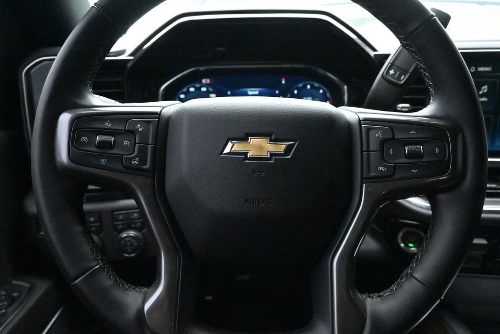 Used 2024 Chevrolet Silverado 2500 High Country w/ High Country Premium Package AWD/4WD image 26
