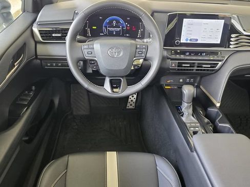 Used 2026 Toyota Camry SE w/ Convenience Package FWD image 11