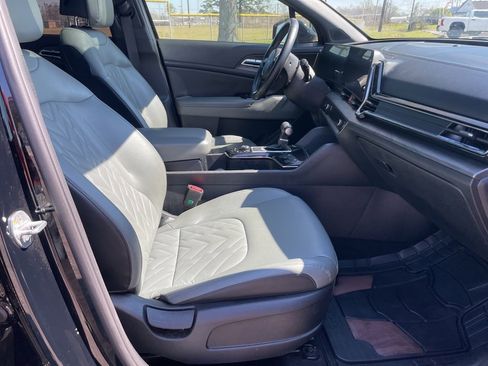 Used 2023 Kia Sportage X-Line w/ X-Line Premium Package image 16