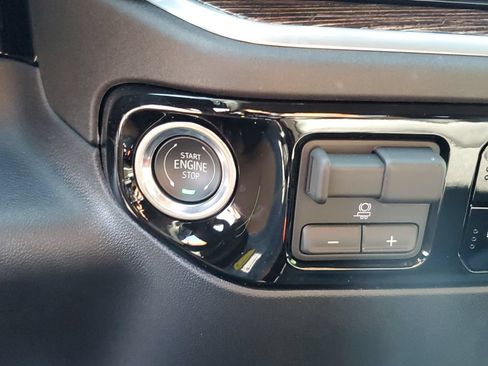 New 2026 GMC Sierra 2500 SLE w/ SLE Value Package; AWD/4WD image 26