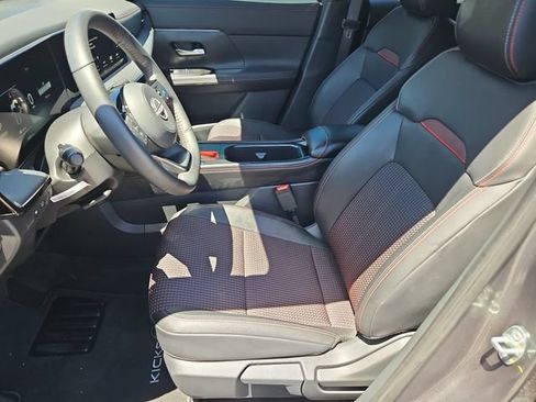 Certified 2026 Nissan Kicks SR FWD image 13