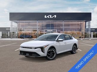 New 2025 Kia K4 EX 360° Tour