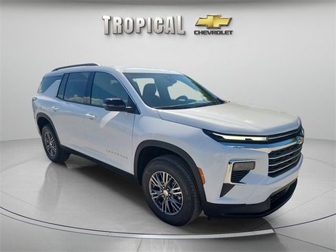 New 2026 Chevrolet Traverse LT image 7