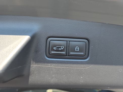 Used 2024 Hyundai Santa Fe SE FWD image 13
