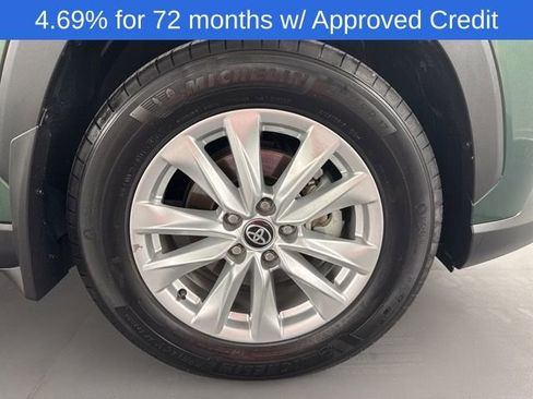 Used 2024 Toyota Corolla Cross LE image 10