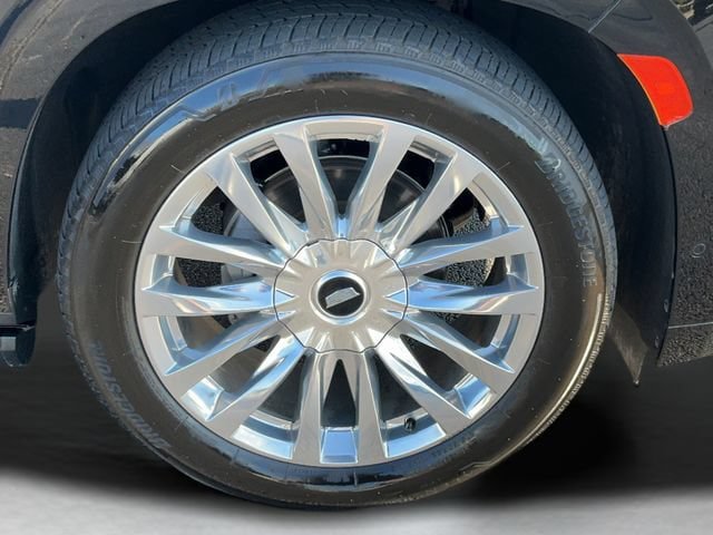 Used 2023 Cadillac Escalade Premium Luxury w/ Performance Package AWD/4WD image 39