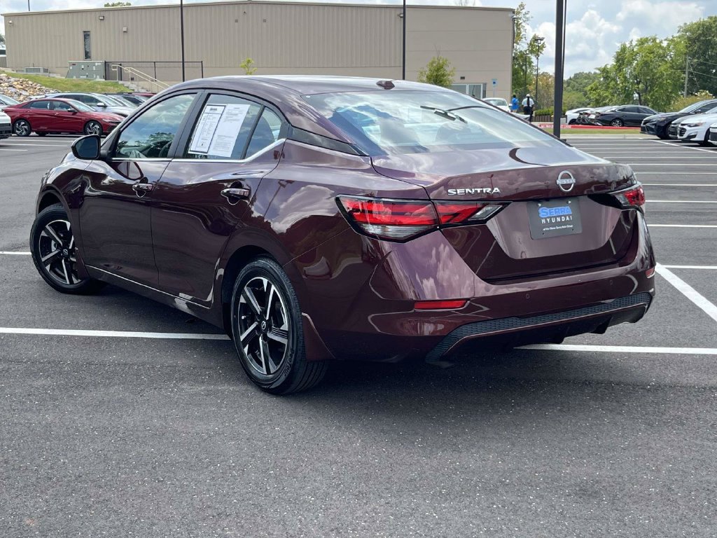 Used 2025 Nissan Sentra SV FWD image 5