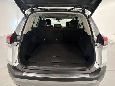 Used 2021 Nissan Rogue SV w/ Premium Package FWD image 8