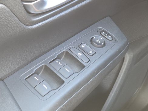 Used 2024 Honda CR-V LX image 31