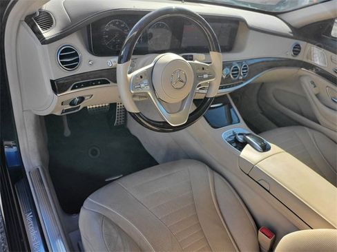 Used 2020 Mercedes-Benz S 560 Sedan image 16