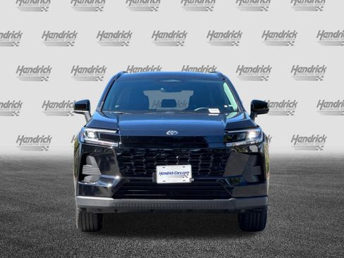 Used 2026 Toyota RAV4 XLE Premium FWD image 10