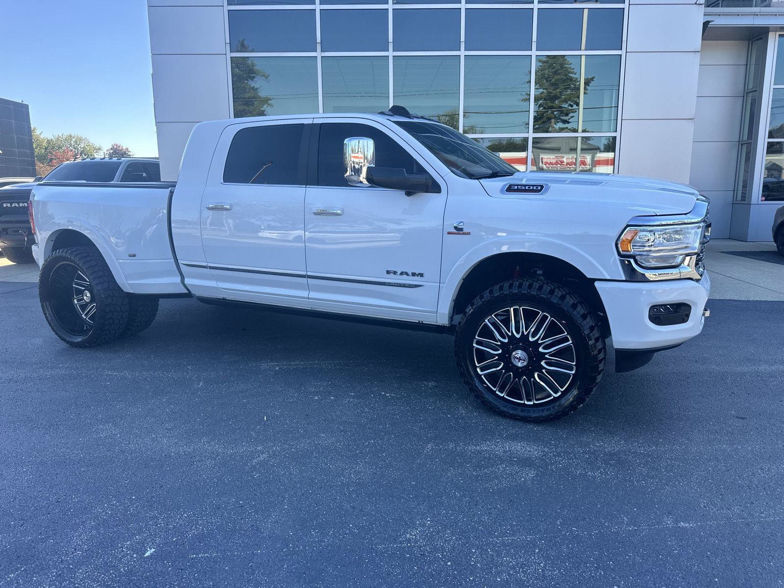 Used 2020 RAM 3500 Limited AWD/4WD image 28