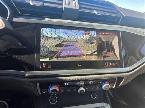 Certified 2025 Audi Q3 2.0T Premium Plus w/ Premium Plus Package image 29