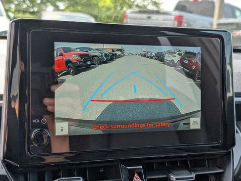 Used 2024 Toyota Corolla Cross XSE w/ Convenience Package image 31