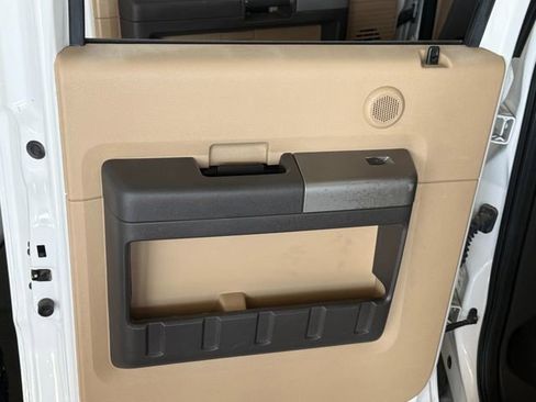 Used 2013 Ford F250 Lariat w/ Lariat Ultimate Pkg image 29