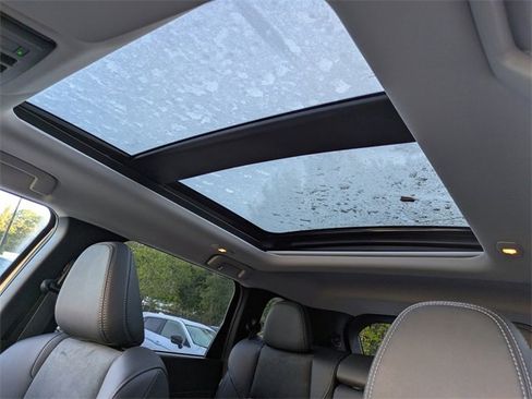 New 2025 Mitsubishi Outlander SE image 24