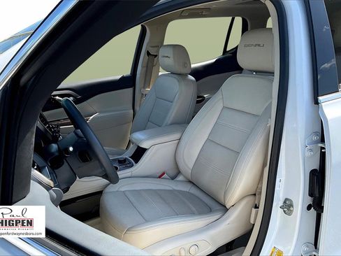 Used 2023 GMC Acadia Denali w/ Denali Ultimate Package image 25