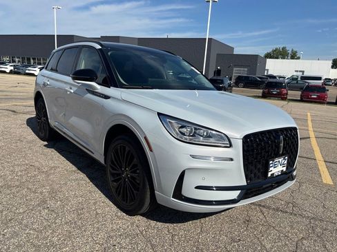 Used 2025 Lincoln Corsair Reserve w/ Jet Appearance Package AWD/4WD image 1