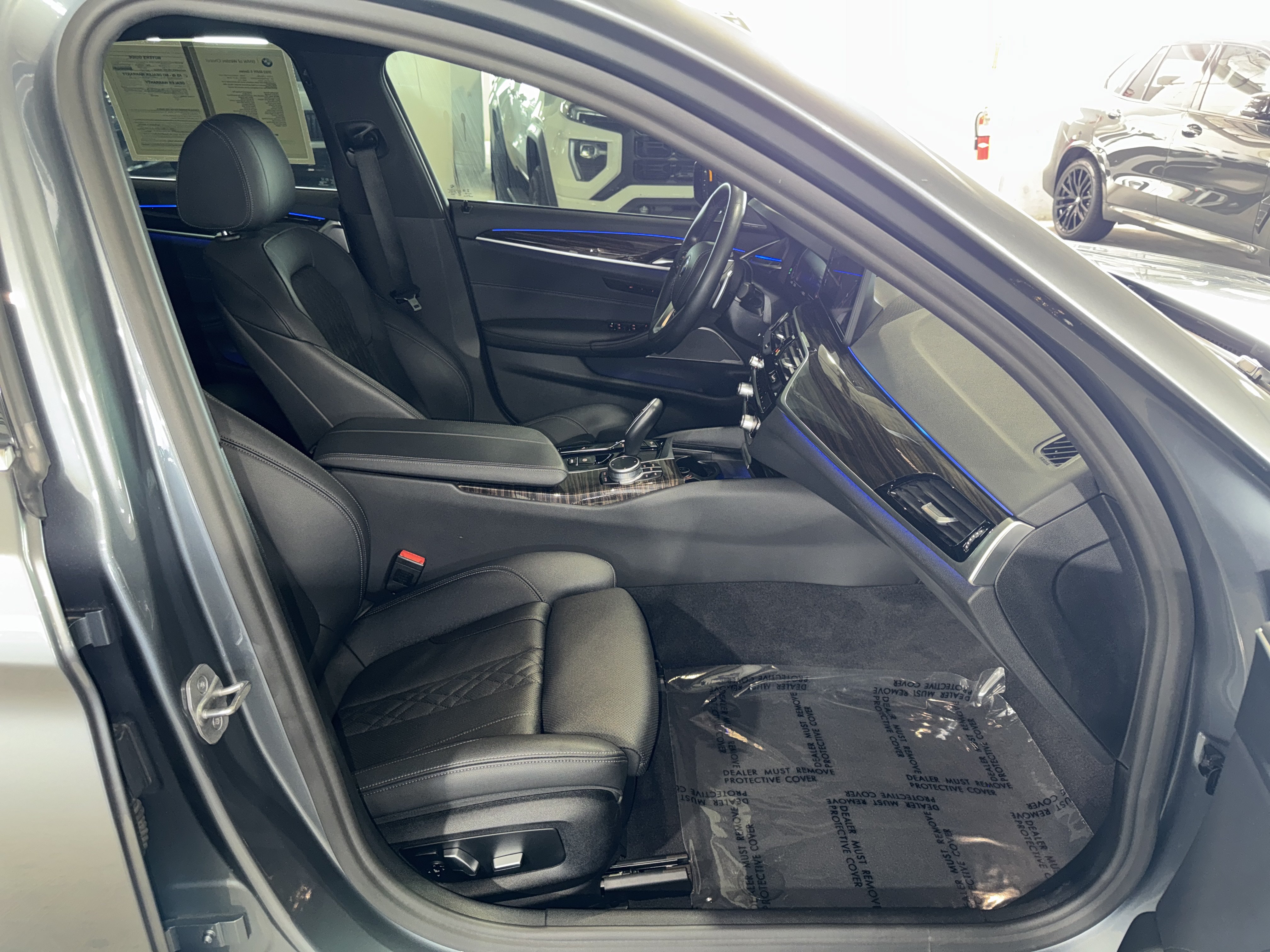 Used 2022 BMW 530i w/ Premium Package RWD image 10