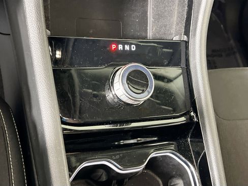 Used 2022 Jeep Grand Cherokee Laredo w/ Luxury Tech Group I image 16