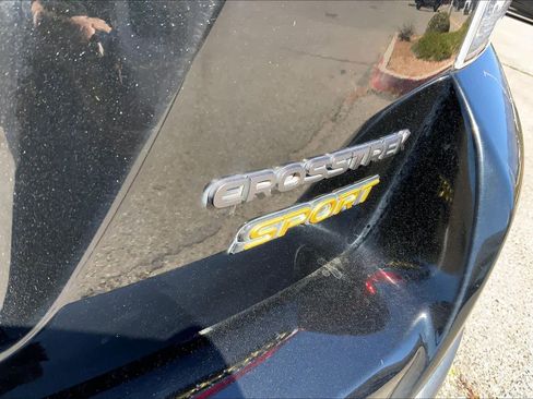 Used 2021 Subaru Crosstrek 2.5i Sport w/ Moonroof Package image 9