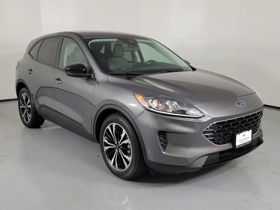 Used 2022 Ford Escape SE w/ SE Sport Appearance Package