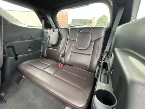 Used 2025 Ford Explorer Platinum w/ LUX Leather Package AWD/4WD image 48