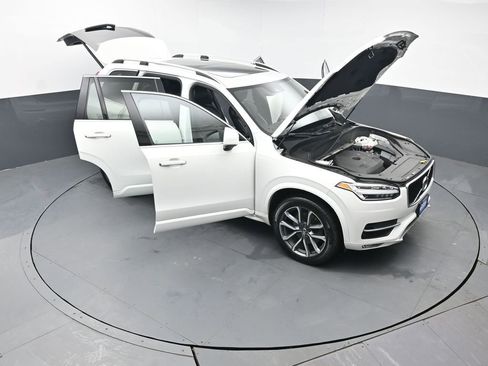 Used 2019 Volvo XC90 T5 Momentum image 54
