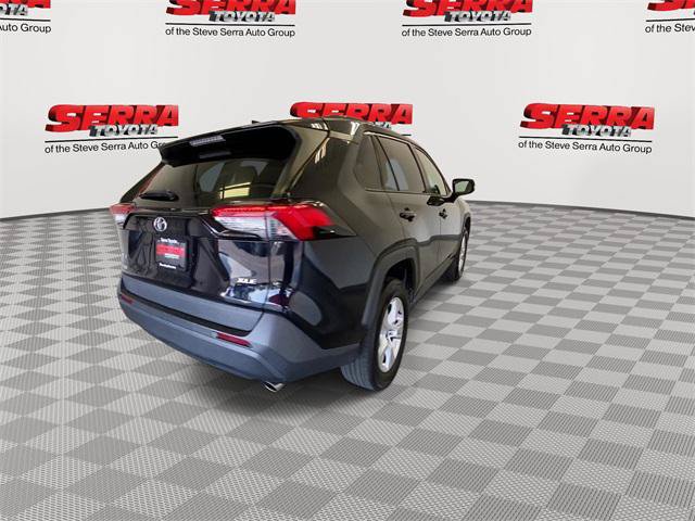 Certified 2021 Toyota RAV4 XLE w/ Convenience Package FWD image 9