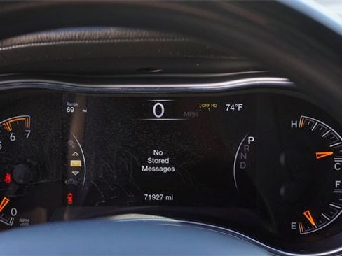 Used 2021 Jeep Grand Cherokee Overland image 34