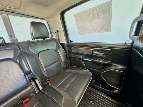 Used 2022 RAM 1500 Laramie AWD/4WD image 14