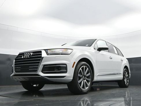 Used 2018 Audi Q7 2.0T Premium Plus AWD/4WD image 24