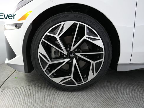 Used 2023 Hyundai Ioniq 6 Limited RWD image 19