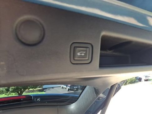 Used 2024 Chevrolet Equinox LT FWD image 30
