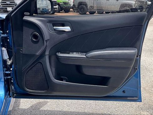 Used 2022 Dodge Charger R/T w/ Blacktop Package RWD image 29