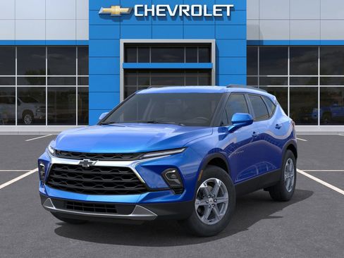 New 2025 Chevrolet Blazer LT w/ Convenience Package image 24