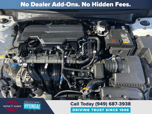 Certified 2025 Hyundai Elantra Sport image 28