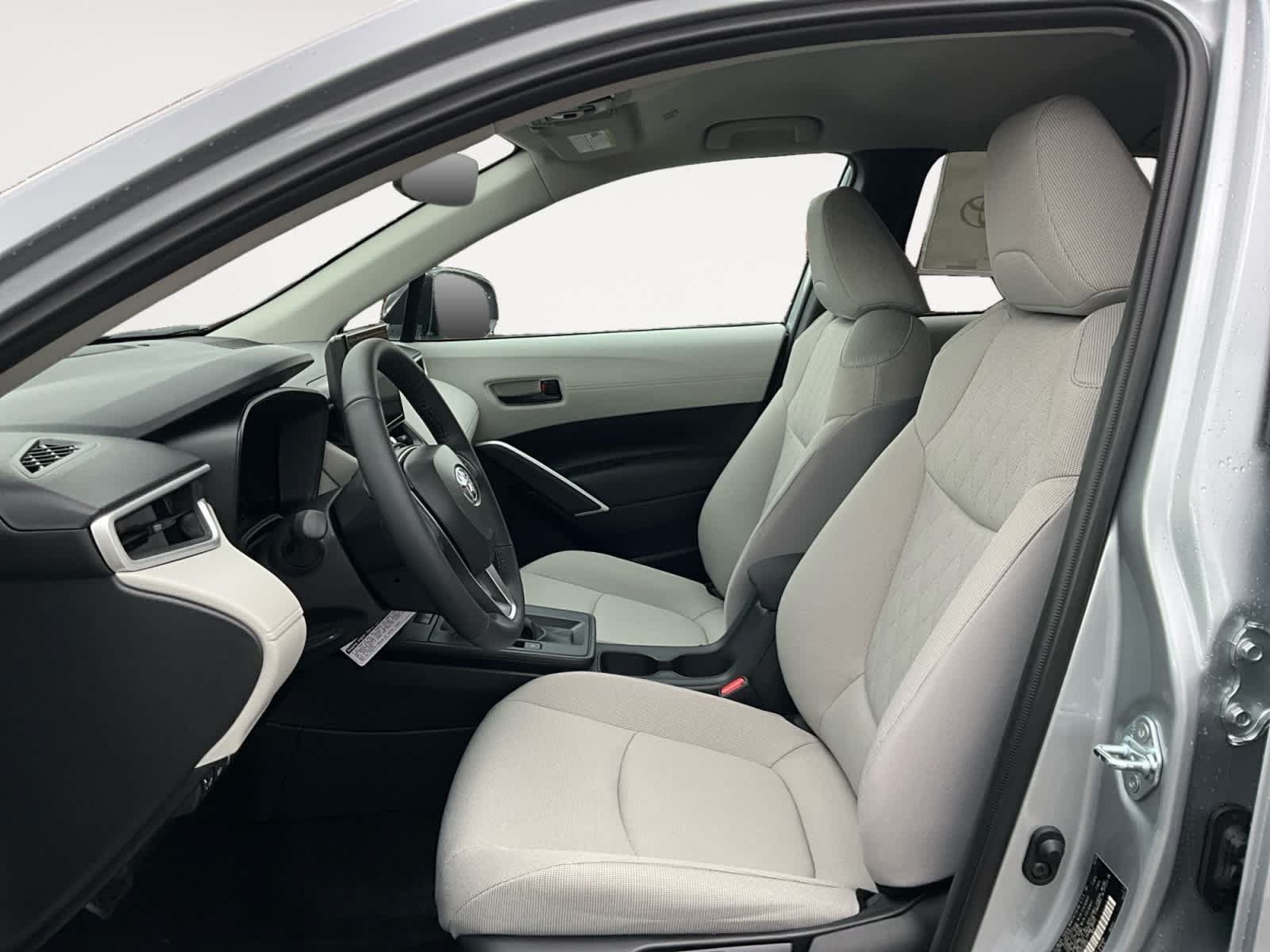 New 2026 Toyota Corolla Cross LE AWD/4WD image 9