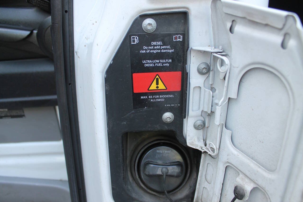 Used 2014 Mercedes-Benz Sprinter 3500 image 30