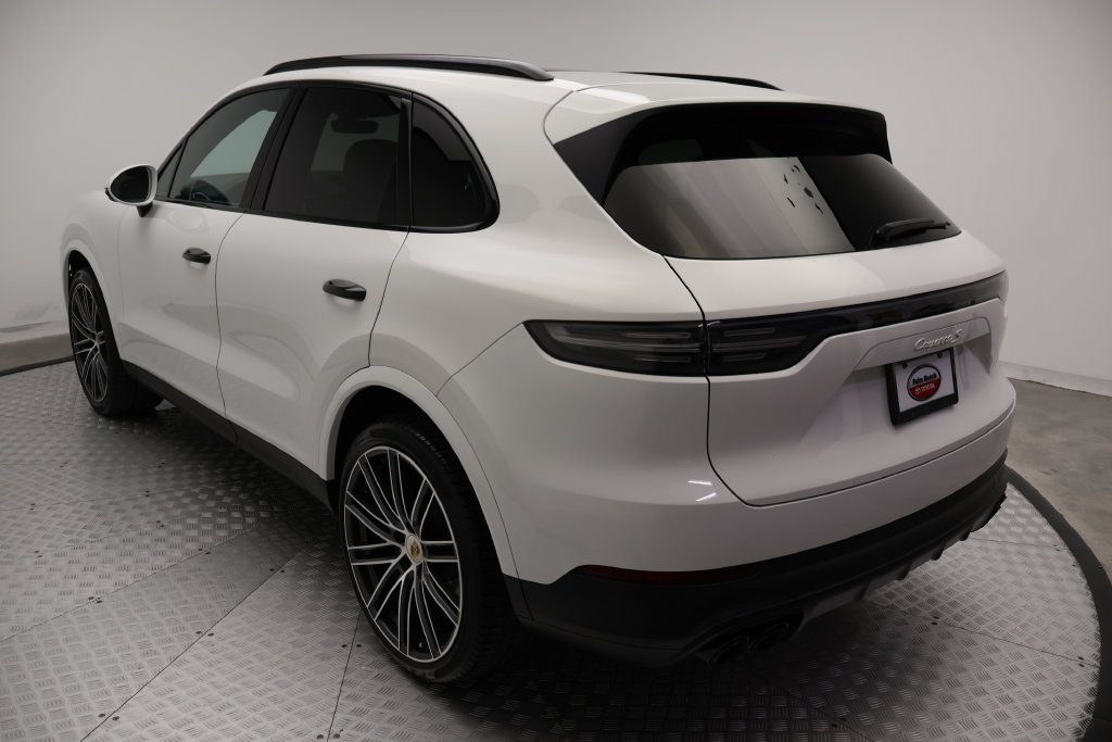 Certified 2023 Porsche Cayenne S AWD/4WD image 11