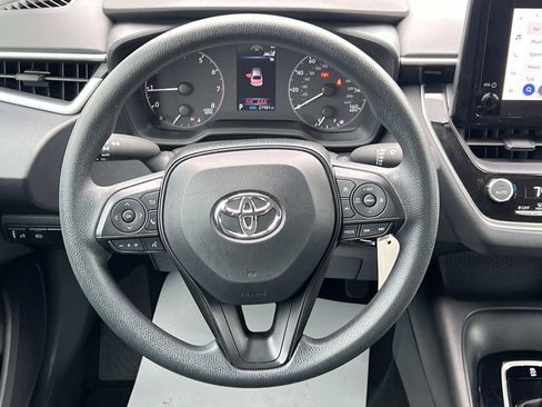 Used 2023 Toyota Corolla LE image 24