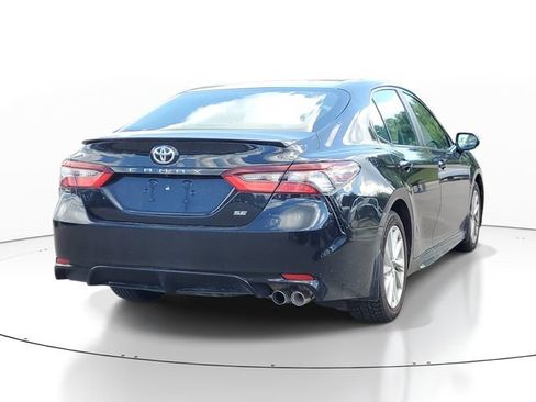 Used 2024 Toyota Camry SE FWD image 4