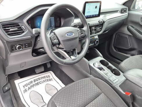 Used 2023 Ford Escape Active AWD/4WD image 11