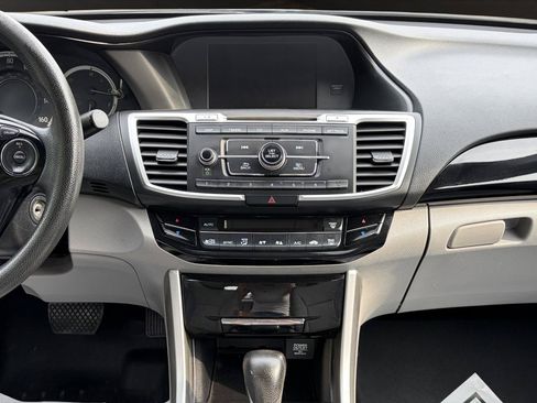 Used 2016 Honda Accord LX image 15