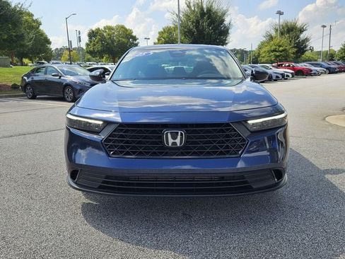 Certified 2025 Honda Accord SE image 3