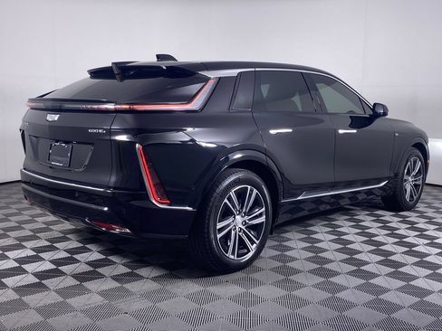 Certified 2024 Cadillac Lyriq Luxury AWD/4WD image 19