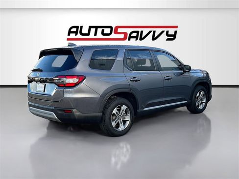 Used 2024 Honda Pilot EX-L image 7