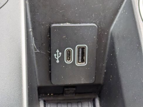 Used 2024 Lincoln Nautilus Reserve w/ Equipment Group 203A image 24